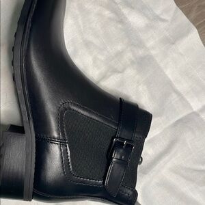 Men's Black Leather Chelsea Boots